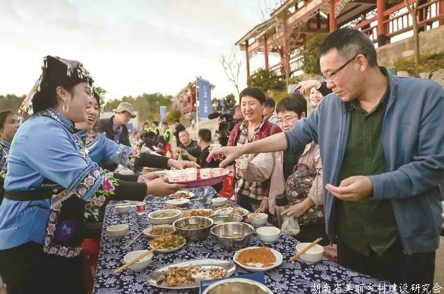 云南开发44万余个乡村公益性岗位帮助群众就业增收