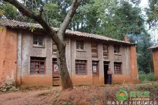 农民买同村宅基地签协议需注意这三个方面！