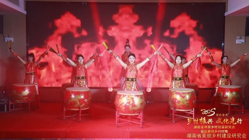 首届美丽乡村村晚开场舞《鼓震盛世》